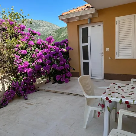 Apartament Eva Slano