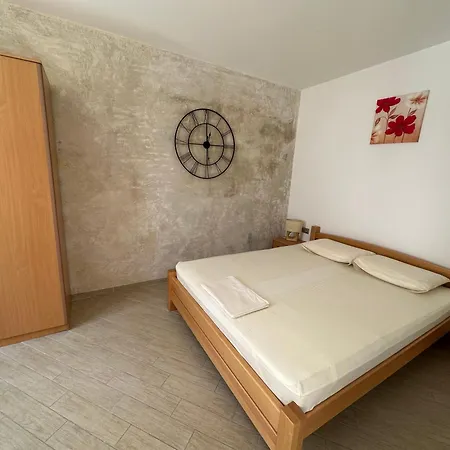 Apartament Eva